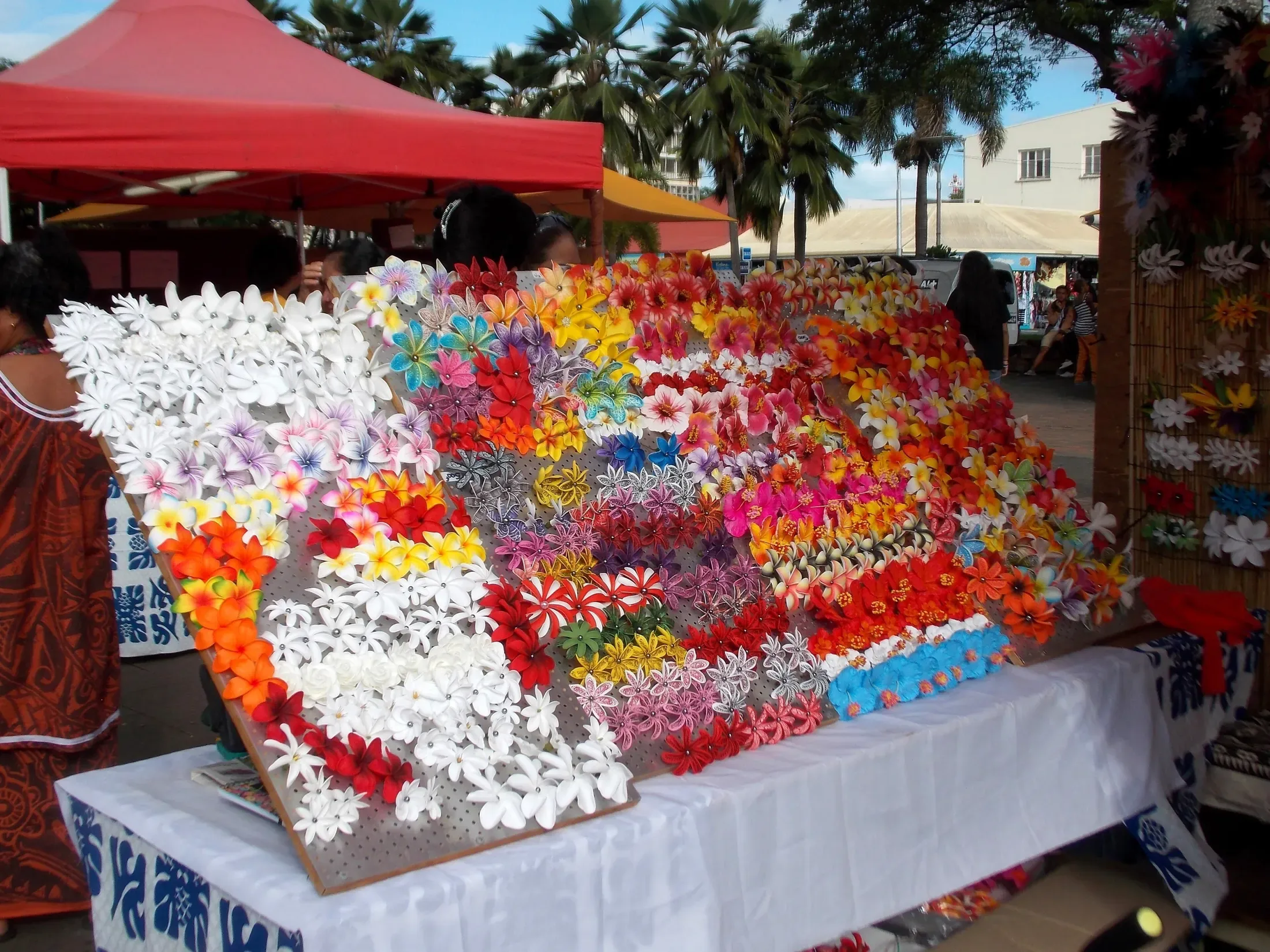 Wallis and Futuna Jewellery in Nouméa