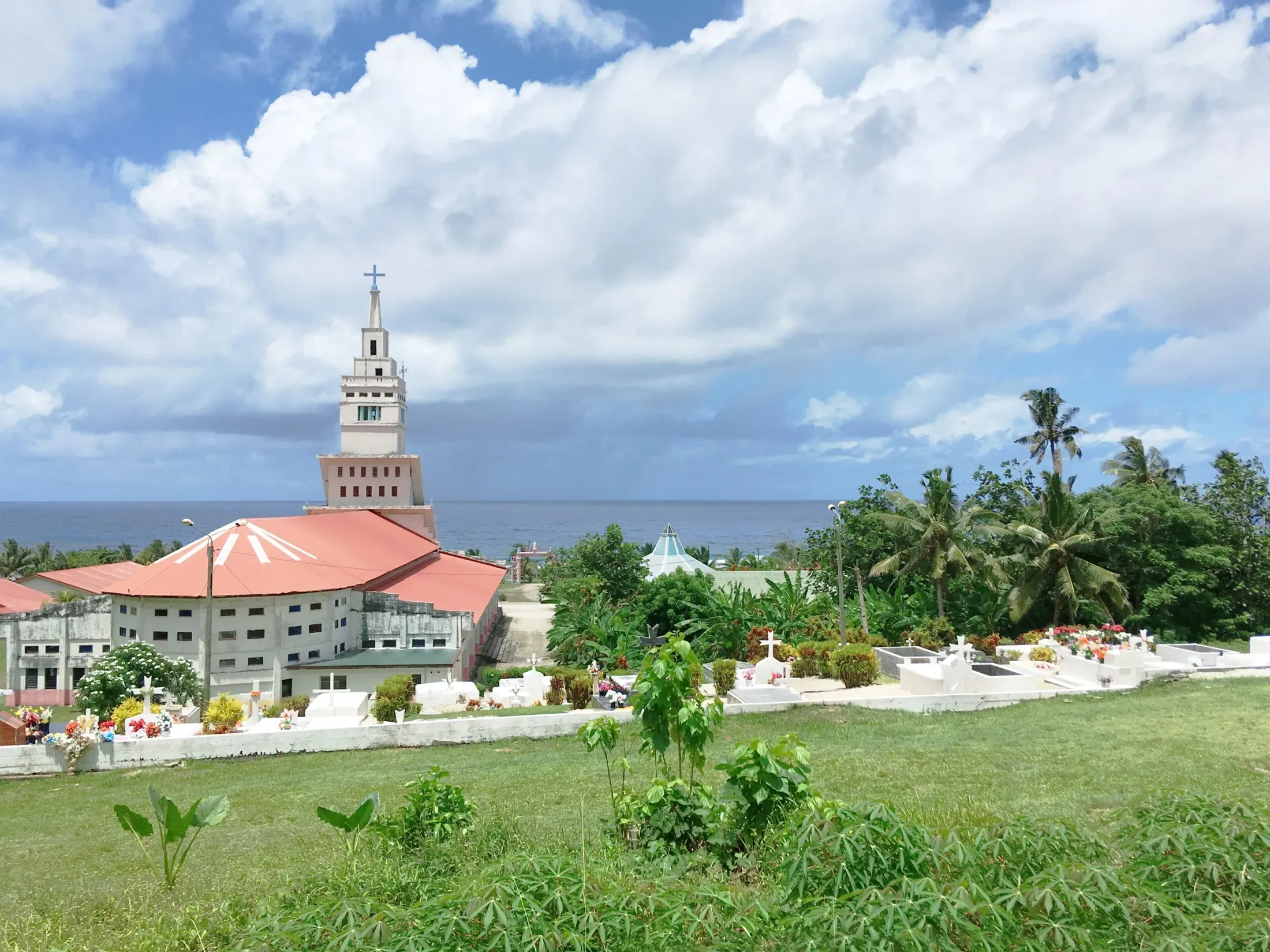 Saint Pierre Chanel Basilica, Poi
