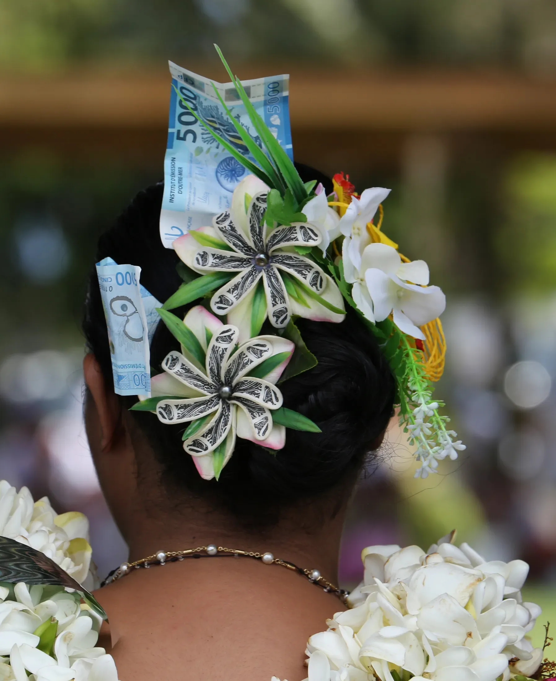 Assumption Day Dancer, Mata Utu